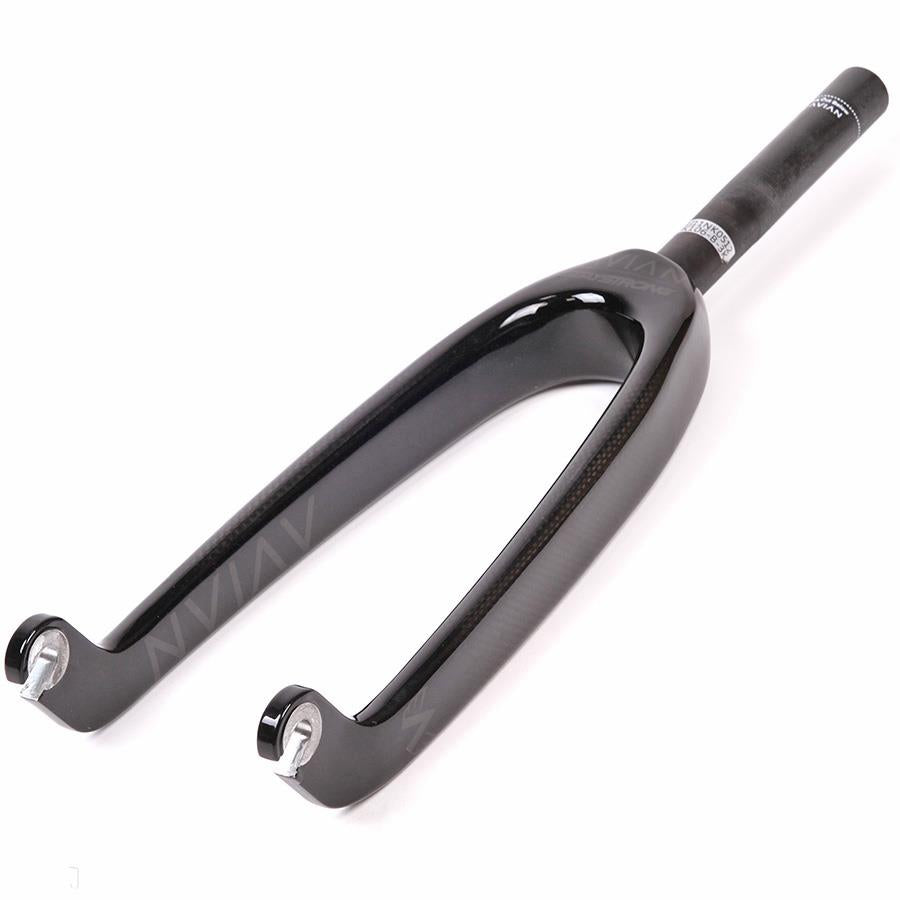 Stay Strong X Avian Versus Youth Carbon 20